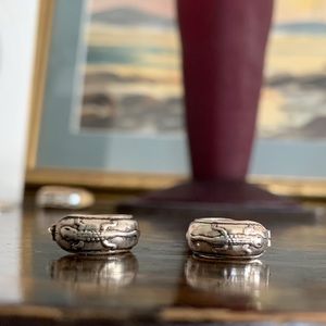 Vintage 1970’s Sterling Silver LIZARD 🦎❤️🦎Huggie Hoops